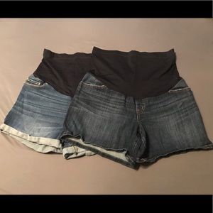 Liz Lange Maternity Shorts 1 M & 1 L